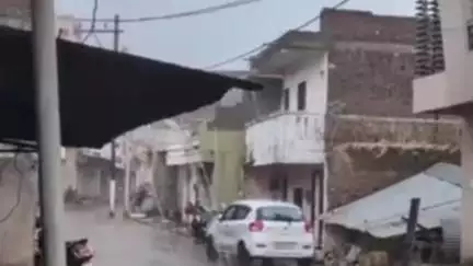 वरला: वरला में 2 घंटे की तेज़ बारिश से उफान पर आए नदी-नाले; बलवाड़ी-धवली मार्ग हुआ बंद, मूंग व मूंगफली की फसल को पहुंचा नुकसान