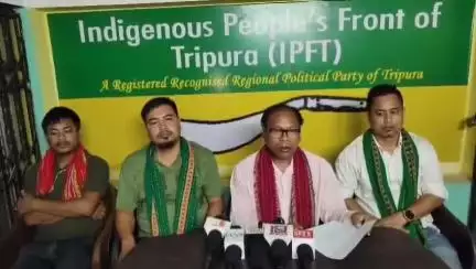 মোহনপুর: বাংলাদেশী অনুপ্রবেশ রোধে কেন্দ্রের  নির্দেশিকা পালন করুক রাজ্য সরকার -দাবি আইপিএফটি' দলের