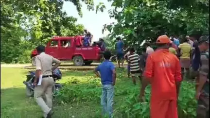 কৈলাশহর: বরশি দিয়ে মাছ ধরতে গিয়ে মৃত্যু হল এক ব্যক্তির ঘটনা কৈলাসহর জলাই গ্রাম পঞ্চায়েত এলাকায়
