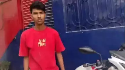 मोतिहारी: रघुनाथपुर थाना क्षेत्र में बाइक चोरी की घटना का सफल उद्भेदन, बाइक चोर गिरफ्तार, चोरी की बाइक बरामद