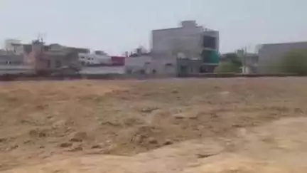 टीकमगढ़: कलेक्टर ने जेल के सामने 3 एकड़ जमीन का निरीक्षण किया, जनहित सुविधाओं पर होगा ध्यान
