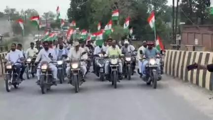 भाजपा मण्डल बरगवां द्वारा निकाली गयी तिरंगा वाइक रैली विधायक देवसर राजेंद्र मेश्राम जिला अध्यक्ष सुन्दर शाह रहे शामिल