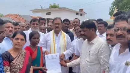 దోమకొండ: ఇల్లు లేని నిరుపేదలకు ఇందిరమ్మ ఇండ్లతో భరోసా వస్తుంది దోమకొండలో : రాష్ట్ర ప్రభుత్వ సలహాదారుడు షబ్బీర్ అలీ
