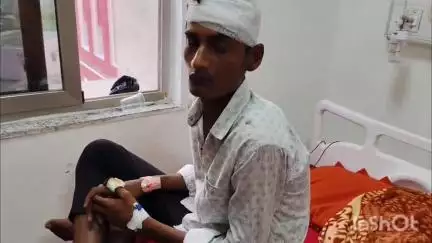 पडरौना: कसया बैरिया चौक पेट्रोल पंप के पास विशेष समुदाय के युवकों ने युवक पर हमला किया, पुलिस ने मुकदमा दर्ज किया