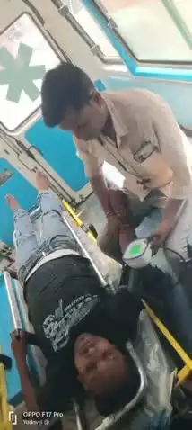 लंभुआ: लंभुआ थानाक्षेत्र के नरहरपुर बाईपास पर सड़क हादसे में दो युवक हुए घायल