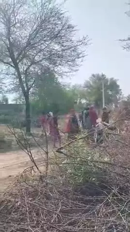 parbatsar tehsil ke manglana gav me 
kumhar or kir jaati ke logo dwaro Nath jati ke khet me ghus kar tod fod or jaan lev