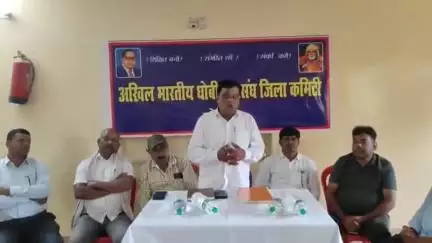 कोडरमा: साहू भवन में अखिल भारतीय धोबी महासंघ की बैठक, समाज से अंधविश्वास दूर करने पर हुई चर्चा