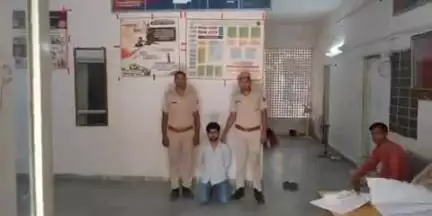 निवाई: निवाई पुलिस ने न्यायालय एसि जिएम से फरार वांछित अपराधी को किया गिरफ्तार