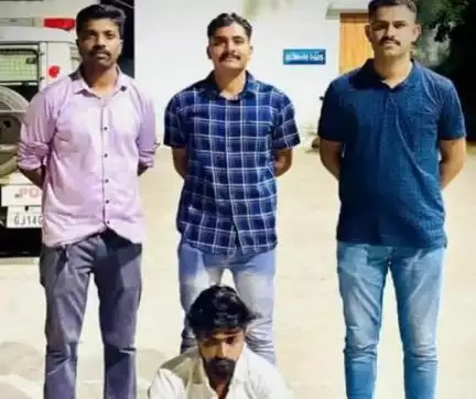 જાફરાબાદ: મોબાઈલ ચોરીના ગુનામાં આરોપીને જાફરાબાદ ટાઉન પોલીસ સ્ટેશન વિસ્તાર ખાતેથી શોધી લેતી પોલીસ