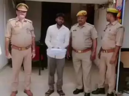 लंभुआ: शिवगढ़ के औझी में हत्याकांड का पांचवां मुख्य आरोपी गिरफ्तार, आर्केस्ट्रा देखने गए युवक पर चाकू से किया था हमला