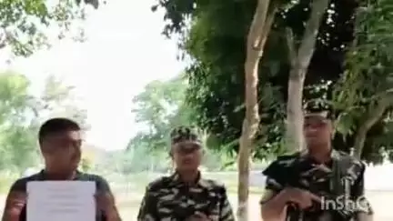 हरलाखी: पिपरौन एसएसबी कैम्प के जवानों ने नशीली दवाओं व बाइक के साथ दो नेपाली धंधेबाजों को किया गिरफ्तार