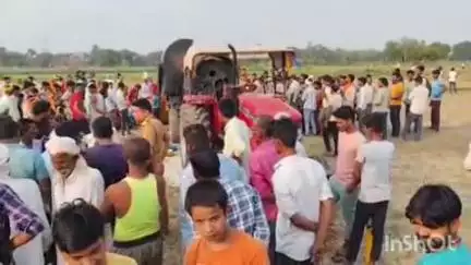 अजीतमल: कोतवाली क्षेत्र में मूंग की फसल काट रहे युवक की थ्रेसर में फसने से हुई दर्दनाक मौत, पुलिस ने शव पीएम के लिए भेजा