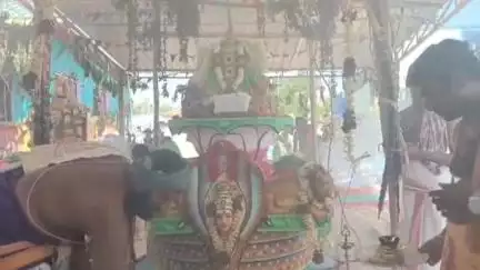 வேடசந்தூர்: போஜனம்பட்டியில் கோவில் கும்பாபிஷேகம் திமுக அதிமுக முக்கிய அரசியல் தலைவர்கள் பங்கேற்பு