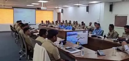 बड़वानी: बड़वानी पुलिस अधीक्षक कार्यालय में CCTNS प्रणाली में ई-समंस वारंट प्रक्रिया की समीक्षा बैठक