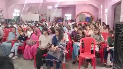 बड़वानी: ठीकरी के सामुदायिक भवन में मध्यप्रदेश बलाई समाज महासंघ द्वारा प्रतिभा सम्मान कार्यक्रम का आयोजन