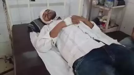 फतेहपुर: झाऊपुर में दबंगों ने युवक को पीटा, घायल युवक जिला अस्पताल में भर्ती, पुलिस हमलावरों की तलाश में जुटी, राधानगर का मामला