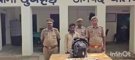 बलिया: दुबहड़ पुलिस ने जनेश्वर मिश्र सेतु के पास से 10 लीटर अवैध अंग्रेजी शराब के साथ एक युवक को किया गिरफ्तार