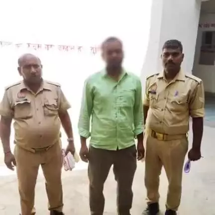 चुनार: भाईपुर कला से जमालपुर पुलिस ने एक वारंटी को गिरफ्तार कर न्यायालय में पेश किया