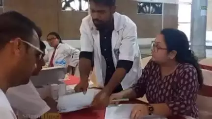 মাটিগাড়া: ভারতীয় সেনাবাহিনীর গৌরবময় অভিযান “অপারেশন সিদুর”-কে উৎসর্গ করে শিলিগুড়ির ইসকন মন্দিরে মেগা রক্তদান শিবির