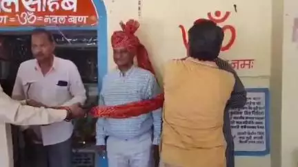 रावतभाटा: रावतभाटा में वाल्मीकि समाज की सुनवाई, आयोग अध्यक्ष राजेन्द्र नायक ने राहत का भरोसा दिया