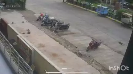 जालना: भरधाव कार कठड्याला जोराने धडकल्याने भीषण अपघात.
 गांधी चौकातील घटना सीसीटीव्ही कॅमेऱ्यात कैद...