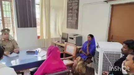 रॉबर्ट्सगंज: महिला थाना रॉबर्ट्सगंज में परिवार परामर्श केन्द्र का आयोजन, 07 वैवाहिक जोड़ों की हुई काउंसलिंग
