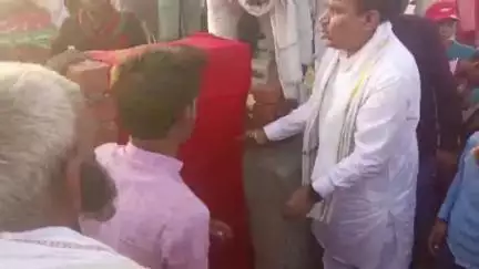 तालबेहट: बछरावनी गांव में राज्यसभा सांसद ने देश के पूर्व रक्षा मंत्री और यूपी के पूर्व मुख्यमंत्री की प्रतिमा का किया अनावरण