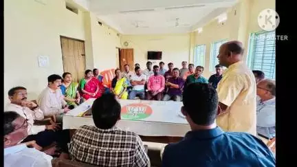 বিলোনিয়া: দক্ষিণ জেলা বিজেপি কার্যালয়ের অটল ভবনে অনুষ্ঠিত হয় সাংগঠনিক বৈঠক