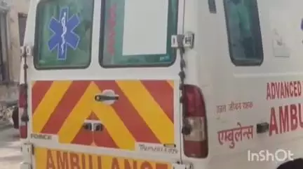हिसुआ: हिसुआ में जैन प्लस कंपनी पर एंबुलेंस चालकों ने लगाए गंभीर आरोप, बिना कारण बताए नोटिस देने पर हड़ताल की दी धमकी