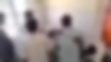 डुमरियागंज: डुमरियागंज राप्ती नदी पुल पर अज्ञात टेम्पो ने बाइक सवार को मारी टक्कर, एक लड़की और 2 लड़के गंभीर रूप से हुए घायल