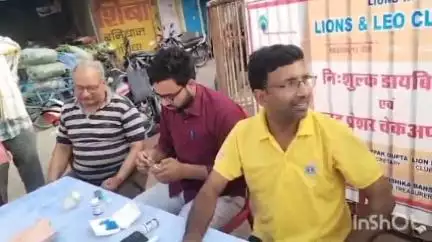 मंडावर: लायंस क्लब ने गांधी चौक पर मधुमेह जागरूकता एवं डायबिटीज जांच शिविर का आयोजन किया