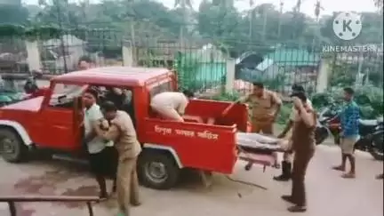 তেলিয়ামুড়া: দুই বাইকের মুখোমুখি সংঘর্ষে আহত হয় চারজন, ঘটনা তেলিয়ামুড়া থানাধীন ত্রিশাবাড়ি এলাকায়