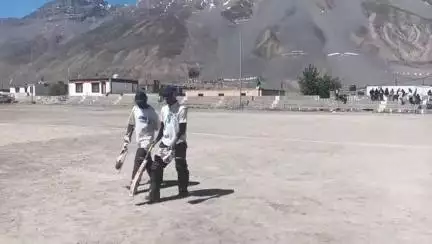 स्पीति: लाहौल स्पीति यूथ कांग्रेस द्वारा आयोजित जिला स्तरीय क्रिकेट टूर्नामेंट के फाइनल में SDM शिखा ने मुख्यातिथि के रूप में भाग लिया