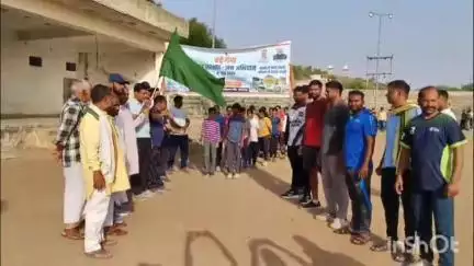 भीलवाड़ा: वंदे गंगा जल संरक्षण के लिए खिलाड़ियों ने पुर में निकाली जागरूकता रैली, बोले- पानी को व्यर्थ ना बहाया जाए