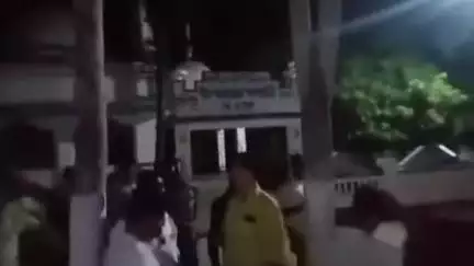 হাসনাবাদ: হরিপুর হাসনাবাদ দরবার শরীফ এলাকায় জনপ্রতিনিদের সঙ্গে বিশেষ বৈঠক করলেন বিধায়ক