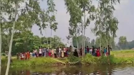 ইটাহার: দুর্গাপুর হাটখোলা এলাকায় মাছ ধরতে গিয়ে বীনা নদী পারাপারের সময় জলে ডুবে মৃত্যু এক দিনমজুর ব্যক্তির, তদন্তে পুলিস