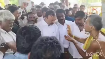 ముత్యాలంపాడు గ్రామంలో బొడ్రాయి ప్రతిష్ట కార్యక్రమంలో పాల్గొన్న ఎమ్మెల్యే యరపతినేని