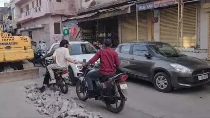 बूंदी: सदर बाजार में वाहन पार्किंग और अतिक्रमण से व्यापारी और आमजन परेशान, व्यापारी ने बताई अपनी पीड़ा