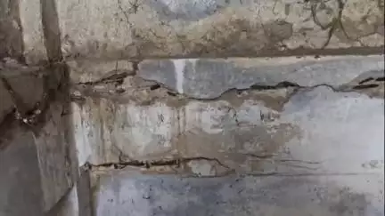 ময়নাগুড়ি: বেহাল অবস্থা নতুন বাজার মার্কেট কমপ্লেক্সের, অবশেষে ব্যবসায়ীরা নিজেদের উদ্যোগে করছে মেরামত #Jansamasya