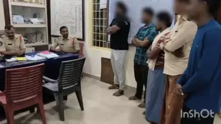 శ్రీకాకుళం: జిల్లా ఎస్పీ ఆదేశాల మేరకు జిల్లా వ్యాప్తంగా పోలీస్ స్టేషన్లో రౌడీషీటర్లకు కౌన్సిలింగ్ నిర్వహించిన సీఐలు, ఎస్ఐ లు