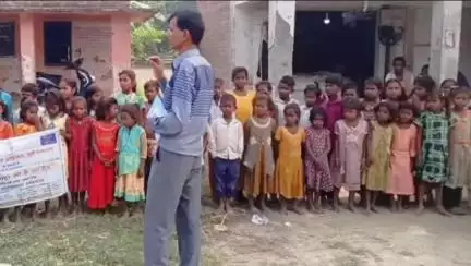 सुगौली: सुगौली के स्वयमसेवी ने भीषण गर्मी में लू के प्रकोप से बचने के उपाय बताए, चलाया जागरूकता अभियान