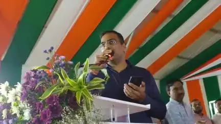 హుస్నాబాద్: సిద్దిపేట జిల్లా 

*రైతు మహోత్సవం ముగింపు కార్యక్రమంలో టెలిఫోన్ ద్వారా ప్రసంగించిన మంత్రి పొన్నం ప్రభాకర్*