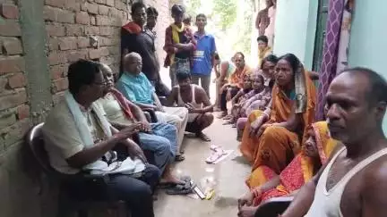आरा: परिछावन के समय दलितों पर हमले में पीड़ित परिवार से मुलाकात करने पहुंची भाकपा माले की टीम -क्यामुद्दीन अंसारी