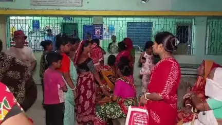 কুলতলি: ইট বোঝাই ভ্যানের তলায় চাপা পড়ে মৃত্যু হল পূর্ব জামতলার বালি খাদ এলাকার এক শিশু