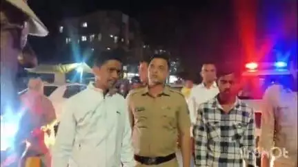 नाशिक: नाशिक शहर पोलिसांकडून शहरात कायदा व सुव्यवस्था राखण्यासाठी गुन्हेगारांची काढली शहरातून धिंड