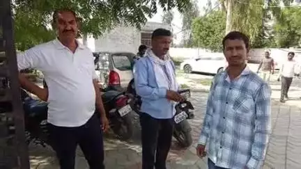 फतेहपुर: कल्यानपुर के लहंगी में घर की खुली छत से सोते युवक की संदिग्ध अवस्था में गिरने से हुई मौत, परिजनों का बुरा हाल
