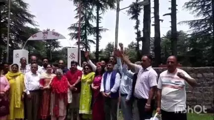 कंडाघाट: रविवार को पूजा अर्चना और ध्वजारोहण के साथ शुरू हुआ तीन दिवसीय सिद्ध बाबा चायल मेला
