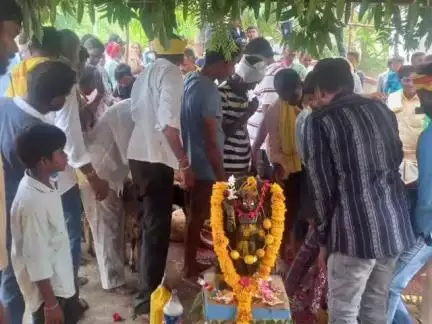 కోరుట్ల: కోనరావుపేటలో పోచమ్మ తల్లి పండుగను ఘనంగా నిర్వహించిన భక్తులు, ఆలయ కమిటీ సభ్యులు