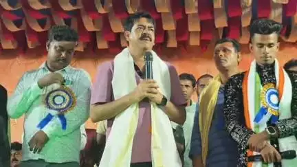 ভাঙড় ১: দক্ষিণ খড়গাছি ইলেভেন স্টার ক্লাবের পরিচালনায় দিবারাত্রি ১৬ দলীয় নকআউট মিনি ফুটবল টুর্নামেন্টের আয়োজন