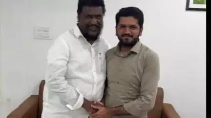 హుజూరాబాద్: మంత్రిగా ప్రమాణ స్వీకారం చేసిన అడ్లూరి లక్ష్మన్ తన నివాసంలో కలిసి శుభాకాంక్షలు తెలిపిన HZB నియోజకవర్గ ఇంచార్జి ప్రణవ్